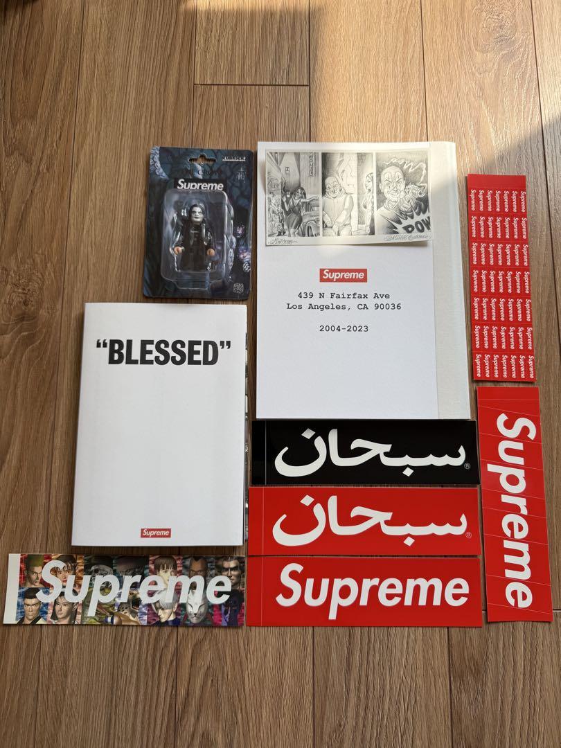 

[USED] Supreme BLESSED DVD Sticker Bearbrick