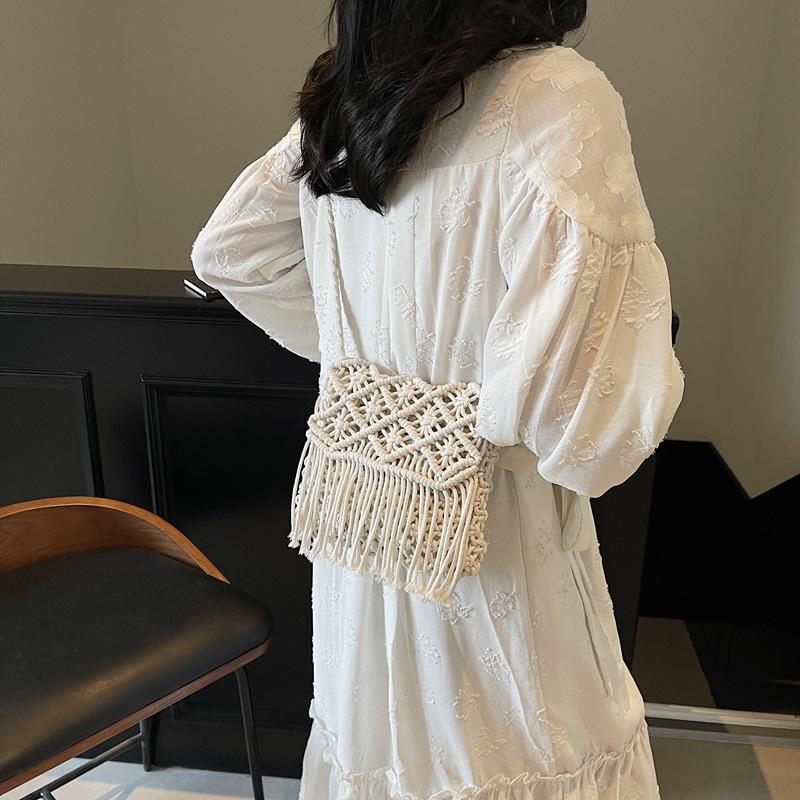 Straw Bag Women's Summer New Woven Fringed Shoulder Bag Beach Bag Fashion Versatile Messenger Bag