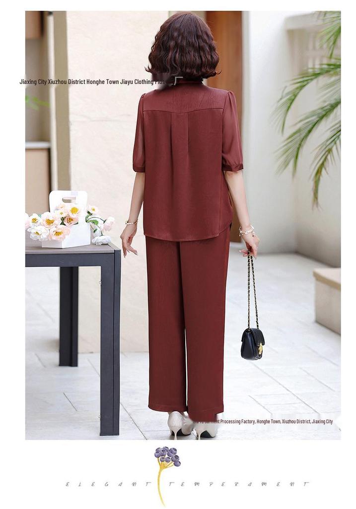 Mom's Summer Chic Mid-Sleeve Two-Piece Set: Stylish Chinese-Inspired Top for Middle-Aged and Elderly Women