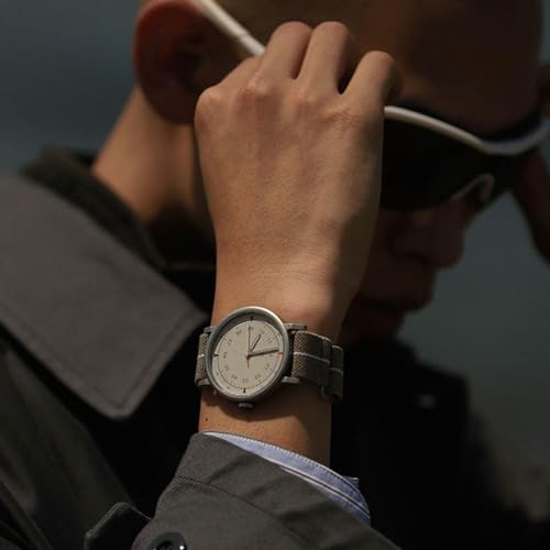 Maven Watches 40mm THE URBAN SCOUT SERIES Minimalist Fashion Watch (MUS-01 KHAKI P 40MM)