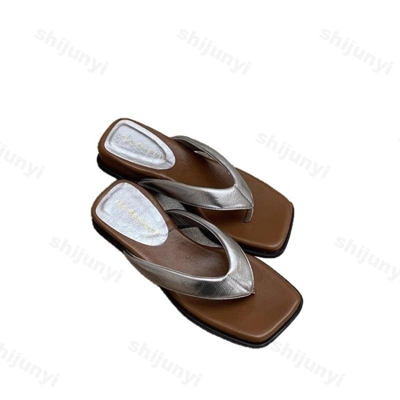 Fashion Women Slippers 2025 Summer Clip Toe Flip Flops Wedges Fashion Beach Outdoor Casual Shoes Square Toe Open Toe Sandalias De Mujer