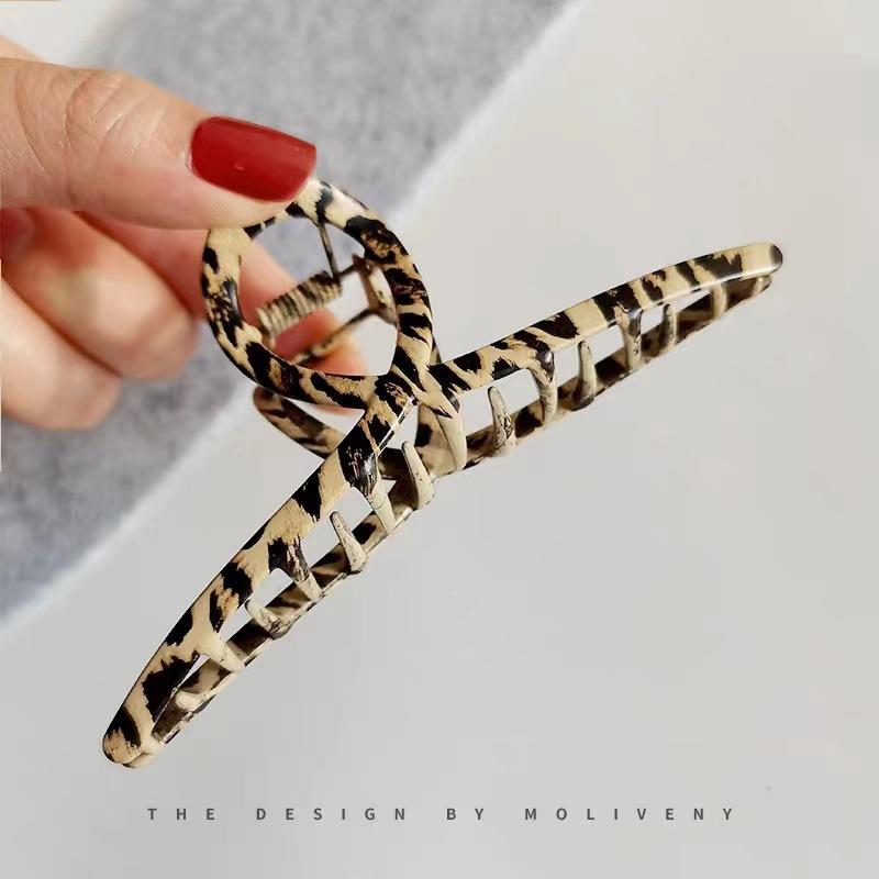 JMXD - Metal Leopard Print Large Grab Clip Back Head Elegant Temperament Hairpin Women's Hair Grab Shark Hair Chuck Hairpin