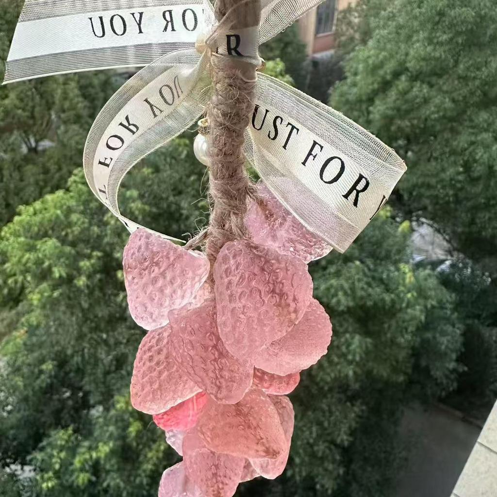 Sapone Profumato da Appendere Uva e Fragola Cristallo con Aroma di Olio Essenziale Rosa.