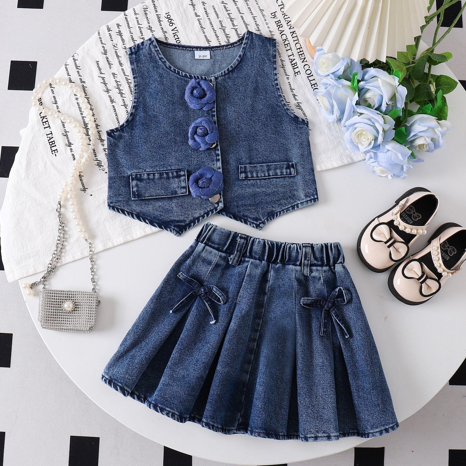 

Girls Fashionable Blue Outfit - Summer Children s Stylish Denim Jacket and Pleated Short Skirt Set 2-3Y синий