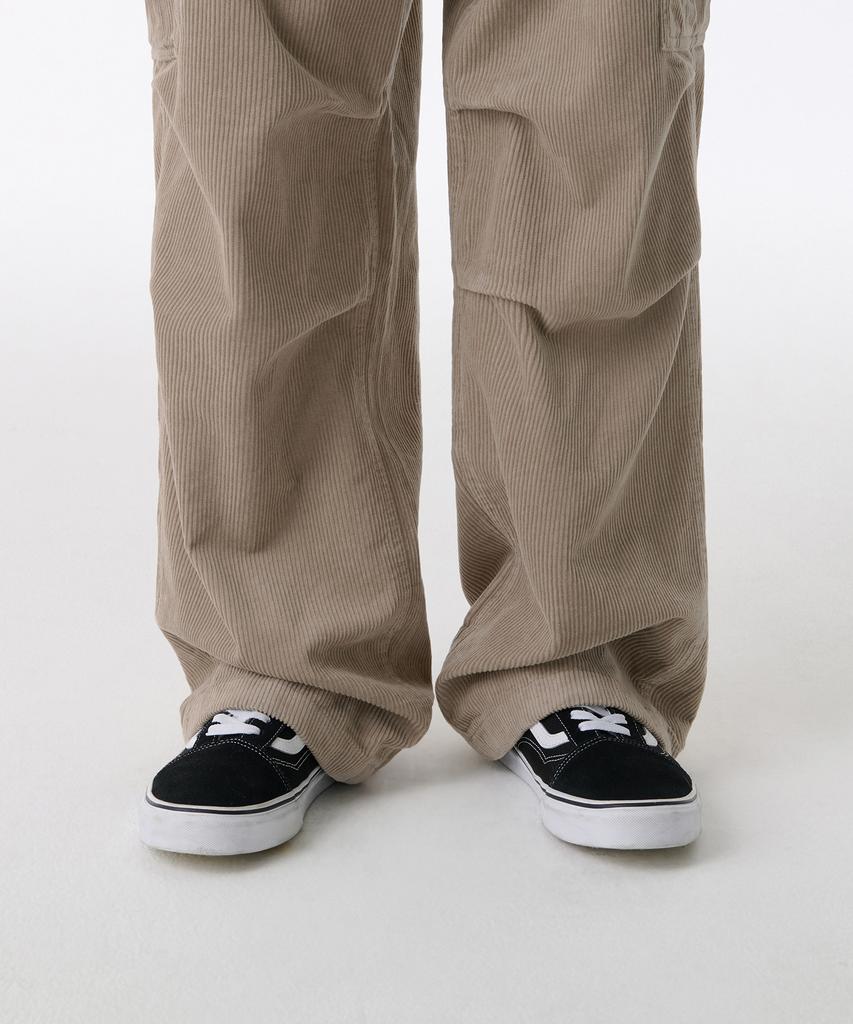 MUSINSA STANDARD Corduroy Parachute Cargo Pants [Light Beige]