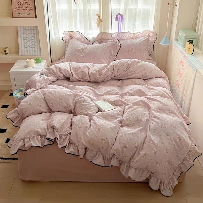 2025 New Cream Lace Girl Powder Grid Korean Version Bed 4-piece Set Washed Cotton Double-layer Yarn Quilt Cover Dormitory