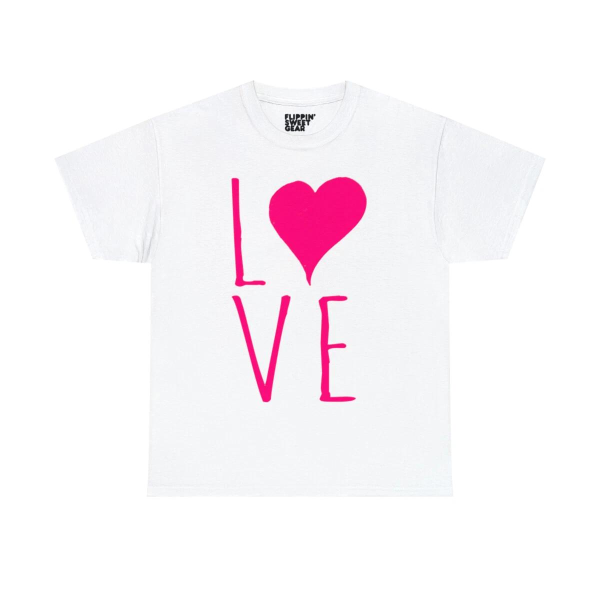 Love Valentine s Day Heart Graphic Tee Shirt M