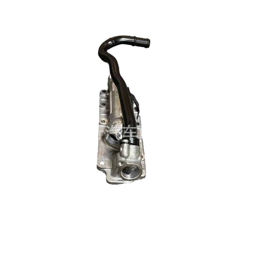Applicable Flying Spur Continental GT 6.0 Thermostat Assembly 07D121111AR