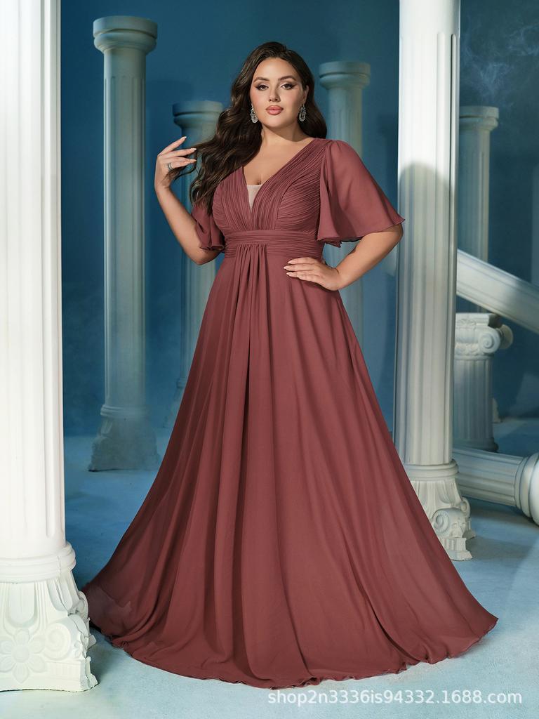 Plus Size V-Neck Chiffon Bridesmaid Dress 2024