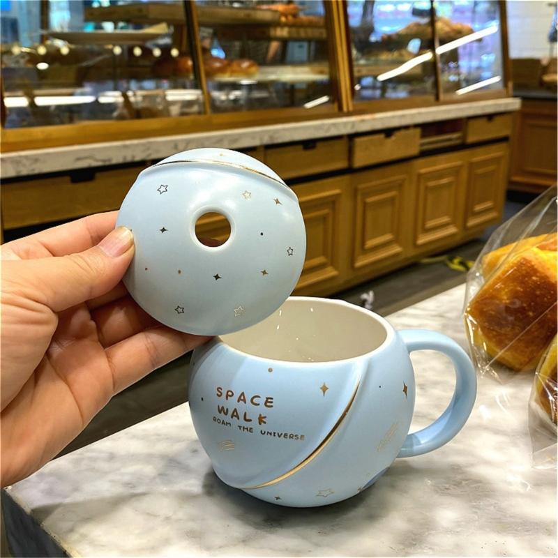 400ML Novelty Space Mug Space Themed Water Cup Astronaut Coffee Cup Ceramic Material Perfect for Water Milk Beverages