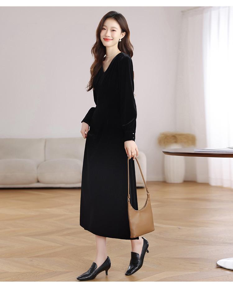 Genuine Velvet V-Neck Slim Long Dress for Women - French Chic Style