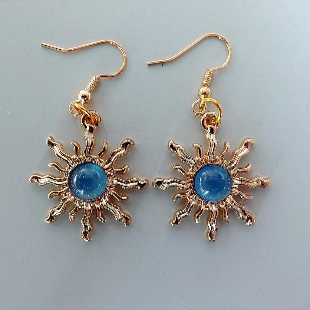 Gem Gothic Gold Sunflower Earrings: Y2K Fashion Dangle Earrings & Sun Necklace for Women, Sweet & Spicy Light Luxury Trend.