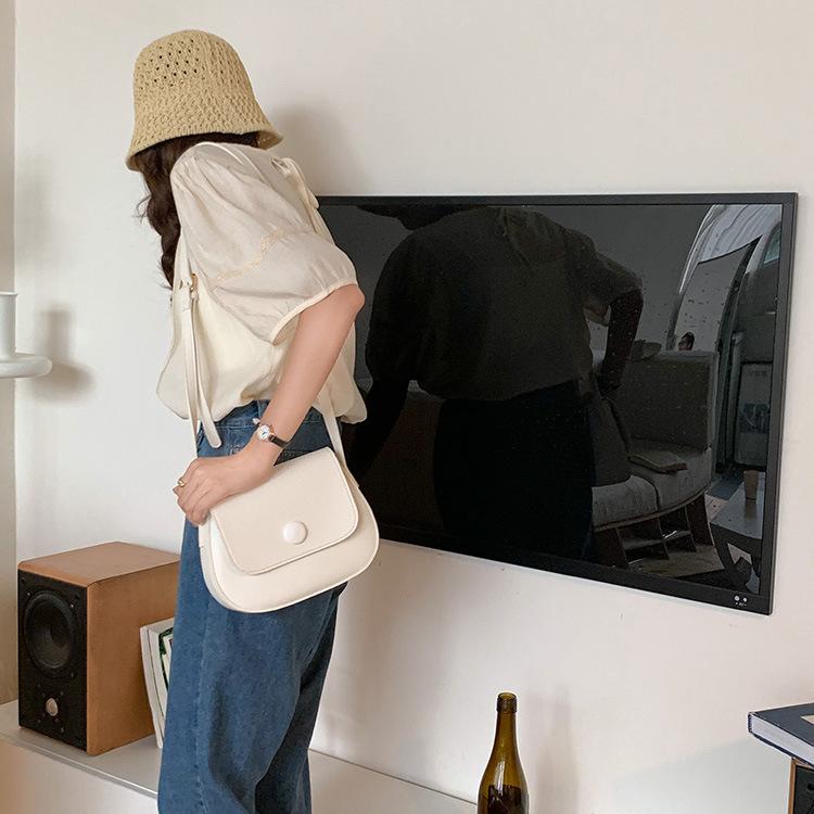 

Bag versatile women s fashion messenger bag niche design retro saddle bag Korean version trendy shoulder bags wholesale