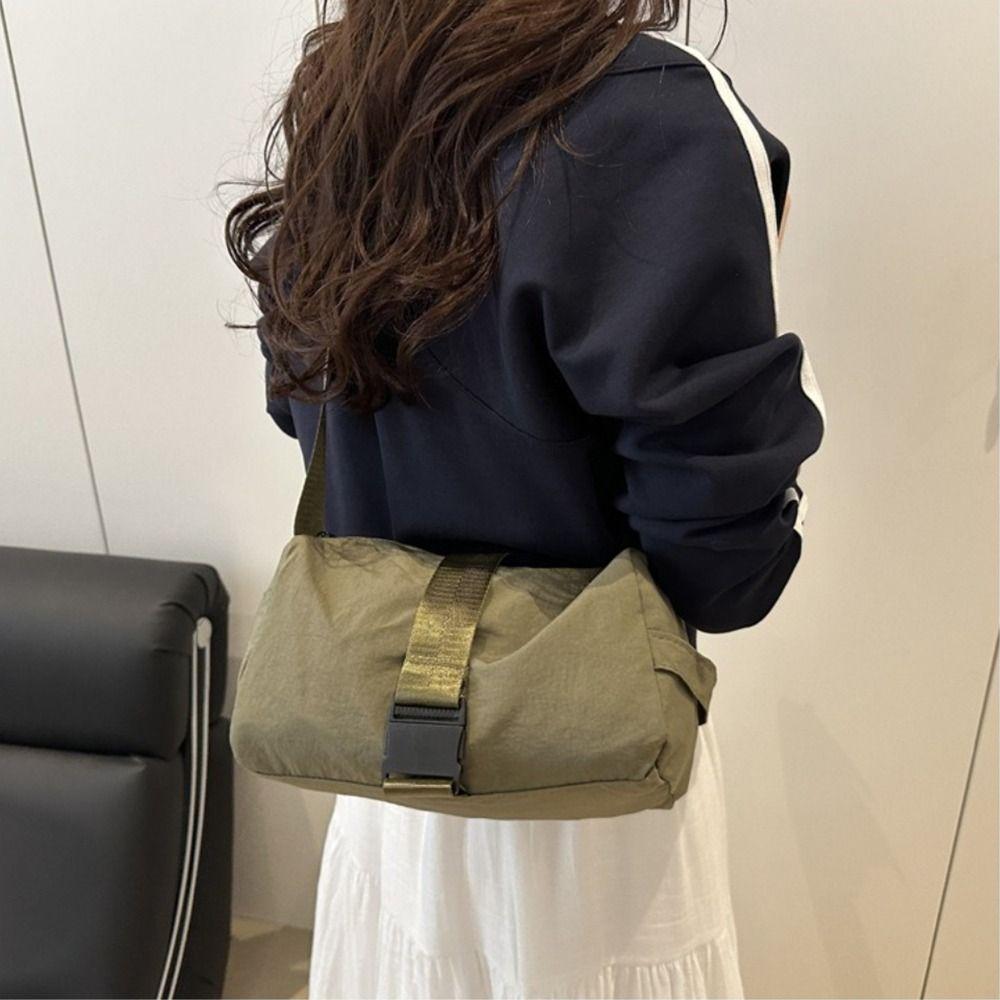 

Lightweight Buckle Shoulder Bag Korean Commuting Bag Trendy Crossbody Toast Bag Handbag зелений