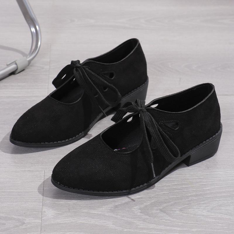 Szpiczasty gruby pasek na pięcie Europejskie i amerykańskie modne buty na jednym obcasie jesień retro duży rozmiar niski obcas