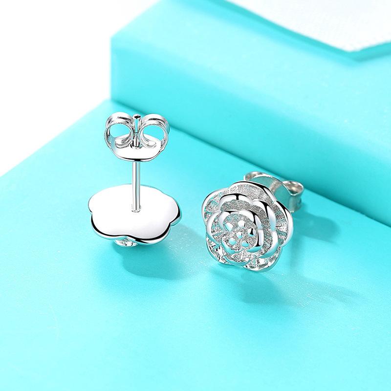 Camellia Stud Earrings Female Romantic Elegant Flower Earrings Popular Products Small Fresh Korean Version Niche Design Accessories