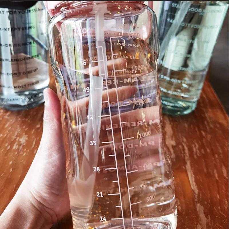 2L Sports Water Bottle with Straw Portable Large Capacity Water Bottles Fitness Bike Cup Summer Cold Water Jug with Time Marker