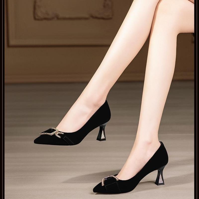 Black pointed high heels women's spring and autumn mid-heel new temperament shallow mouth professional work shoes single shoes women