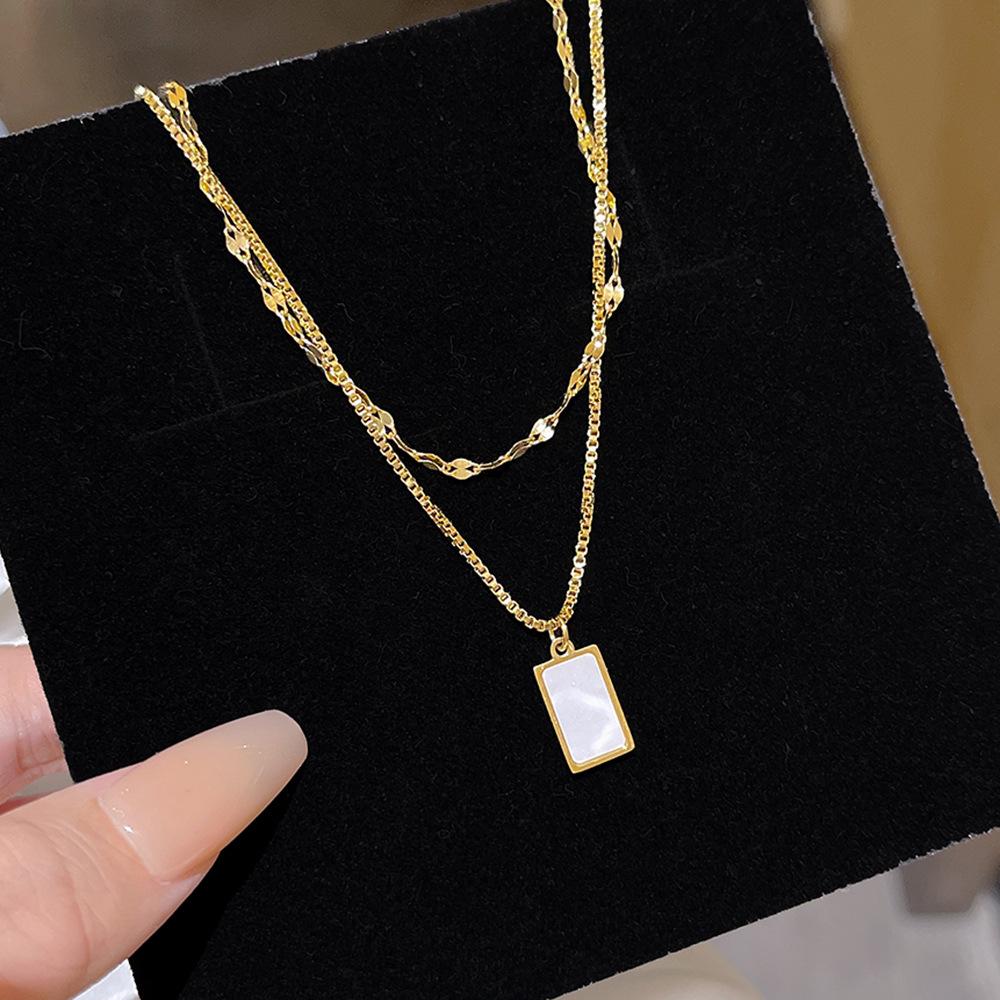 Korean 18K Gold Titanium Steel Women's Clavicle Necklace - Versatile, High-End, Non-Fading Temperament Choker.