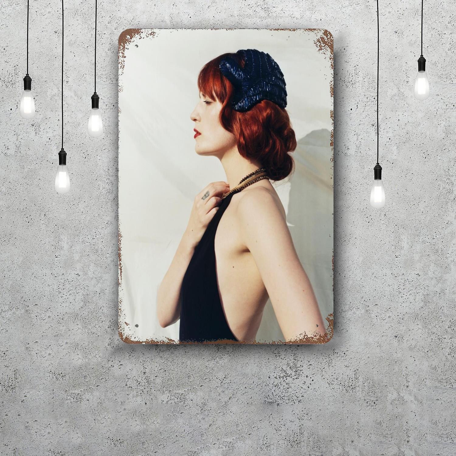 

Florence Welch Florence the Machine Funny Bar Metal Sign Retro Plaque Vintage Sign Alcohol Drinker Pub Club Kitchen 20x30cm（7.8x11.8inch）