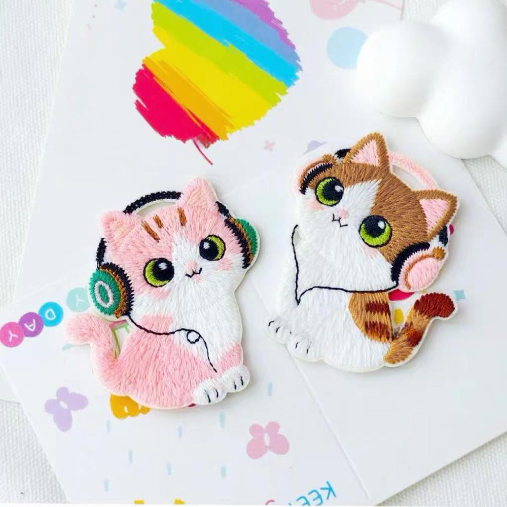 4 Pcs Mixed Cute Cartoon Cat With Headphones Embroidered Patches Iron On Decorative Applique