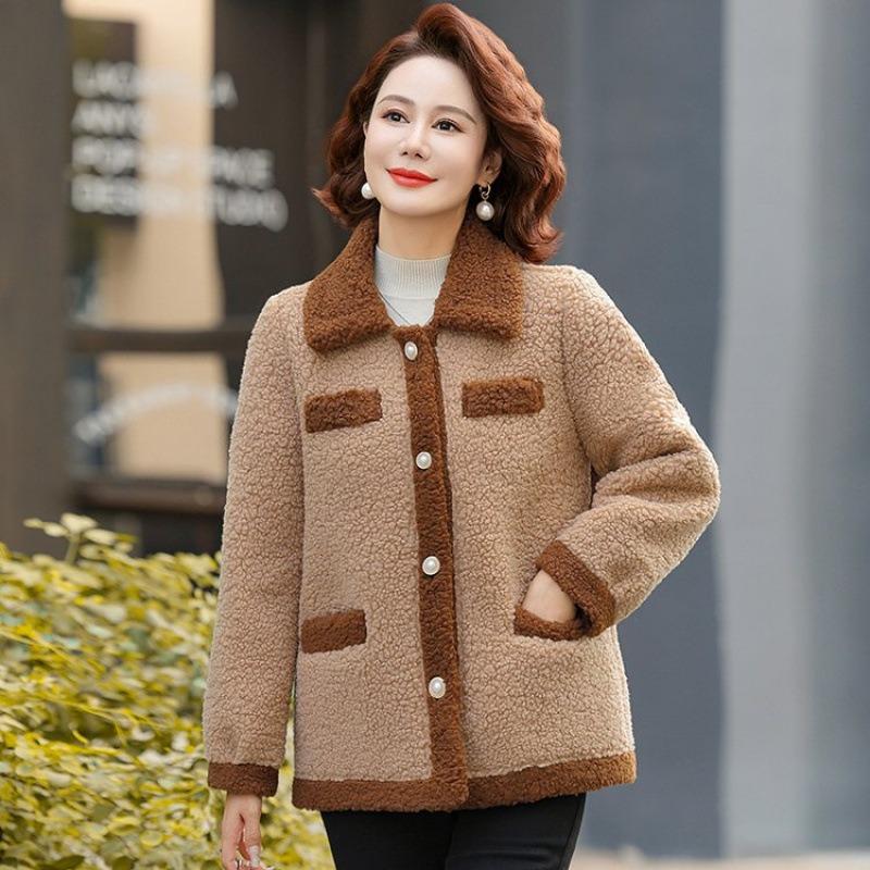 Middle-aged and elderly women's clothing on clothes temperament to reduce age