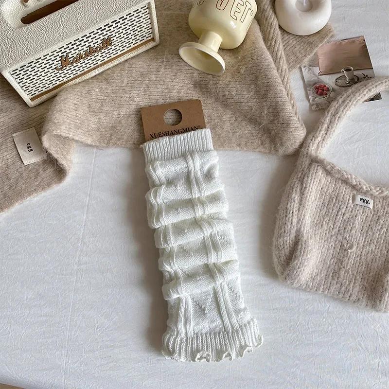 

Knitted Yarn Pile Socks Women s Autumn and Winter Long Tube Gray Vertical Stripe Lace Calf Cover for Wearing Warm Outside Socks One Size белый