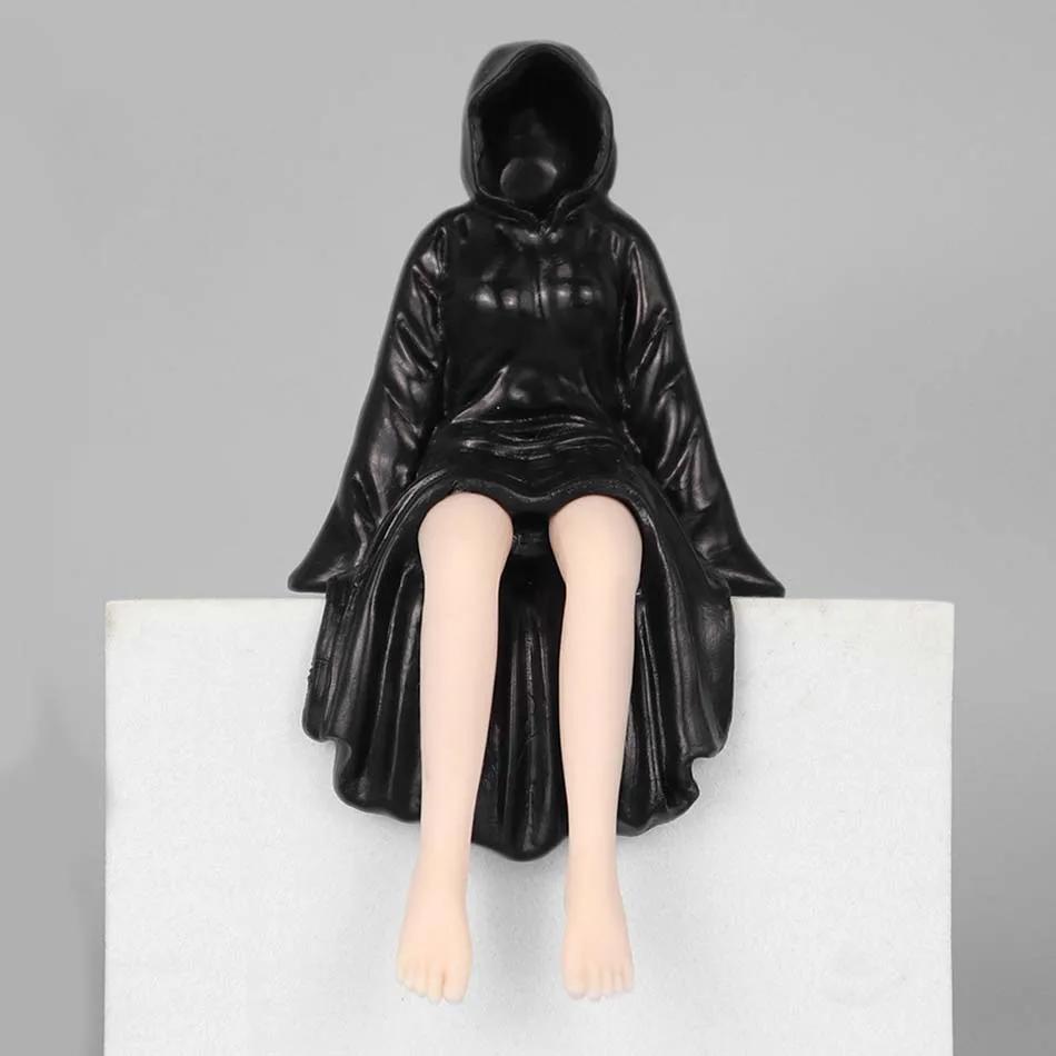 3D Mysterious Halloween Statue Gothic Black Robe Queen Figure Bookshelf Sculpture Spooky Sitting Statues Desktop Ornaments Gifts