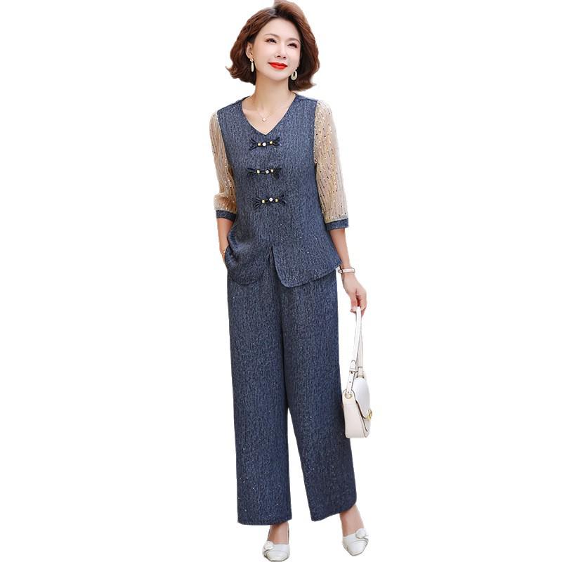 Elegant Chinese-Style Suit for Mothers: Fashionable Middle-Aged Women's Two-Piece Set with Stylish Top and Pants.
