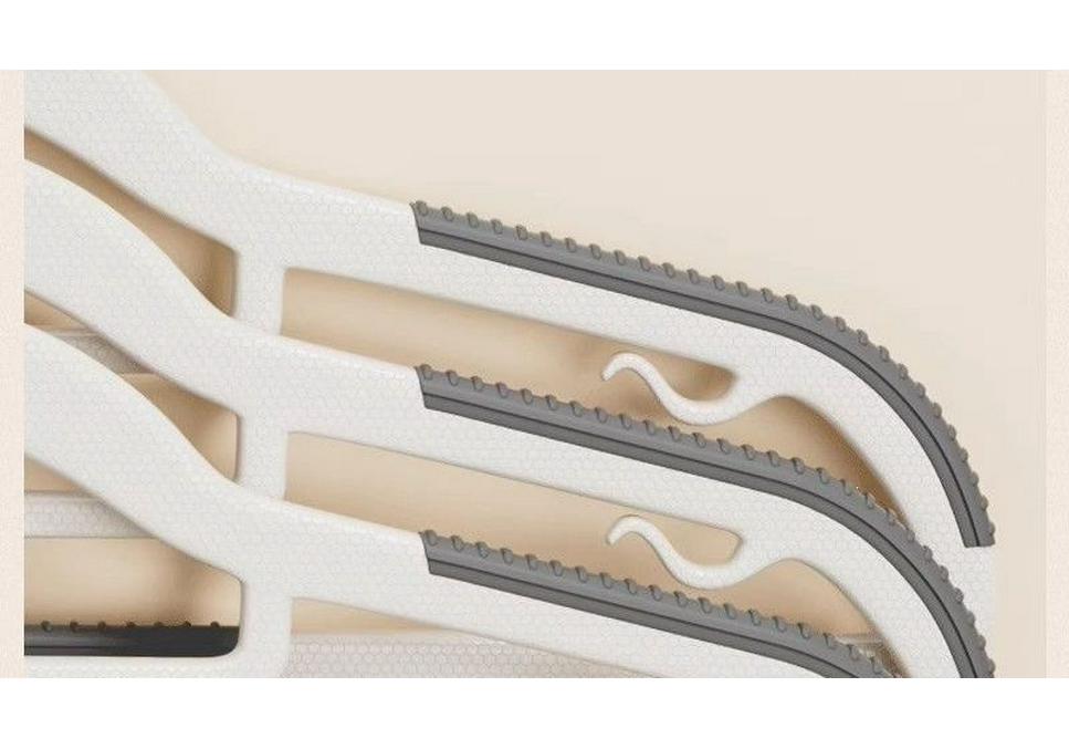 Extra Thick Non-Slip Metal Clothes Hanger for Balcony Storage