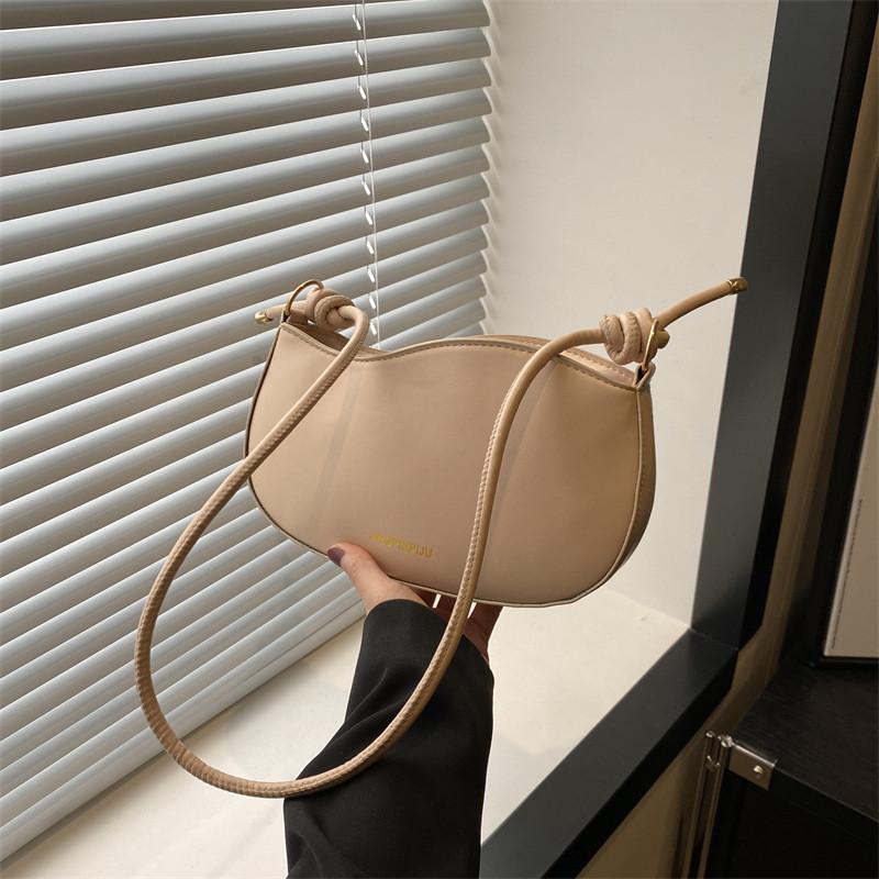 Fashionable Retro Style Women's Bag Elegant Large Capacity Spring Summer Tote