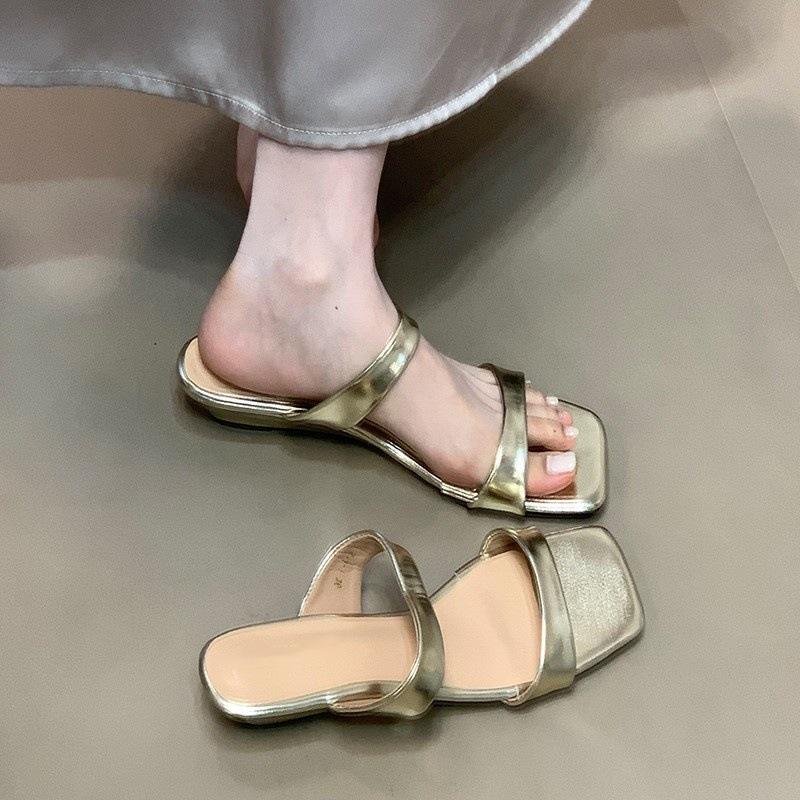 Open-toed cool slippers women's 2025 new sexy square head one-word drag summer commuter slippers