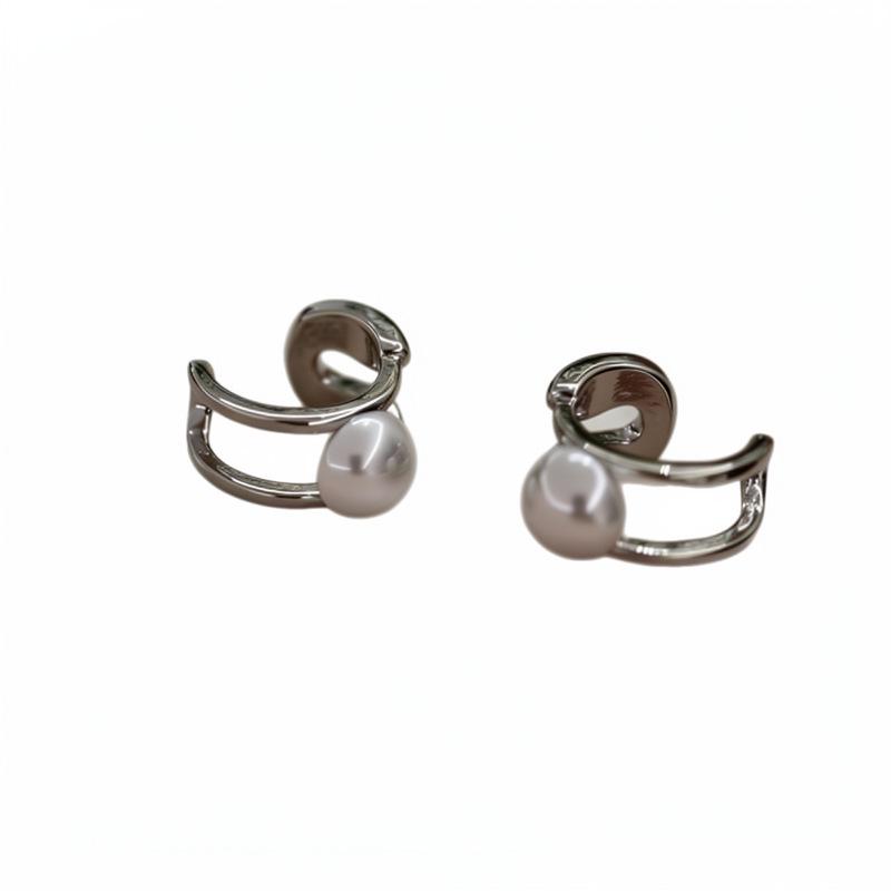 Pearl Ear Cuff: Chic, Versatile, No-Piercing Light Luxury Earring