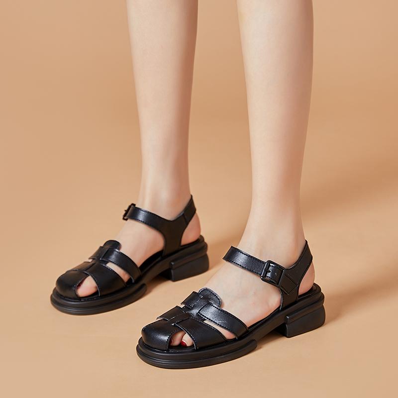 Модные черные сандалии-гладиаторы для женщин 2024 года — фото 3