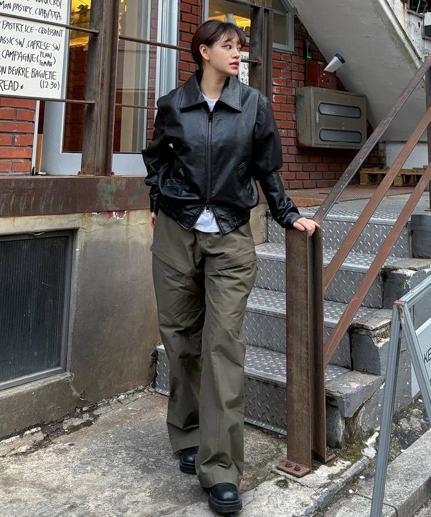 Kallapataleu Cn Wide Ankle Zipped Cargo Pants - Khaki