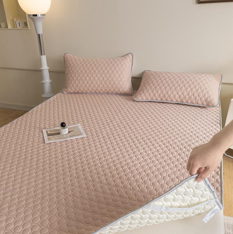 Thin Summer Mat for Bed High-quality Cool Feeling Rayon Bed Pad Cover and Pillowcase Bed Sheet Set Cooling