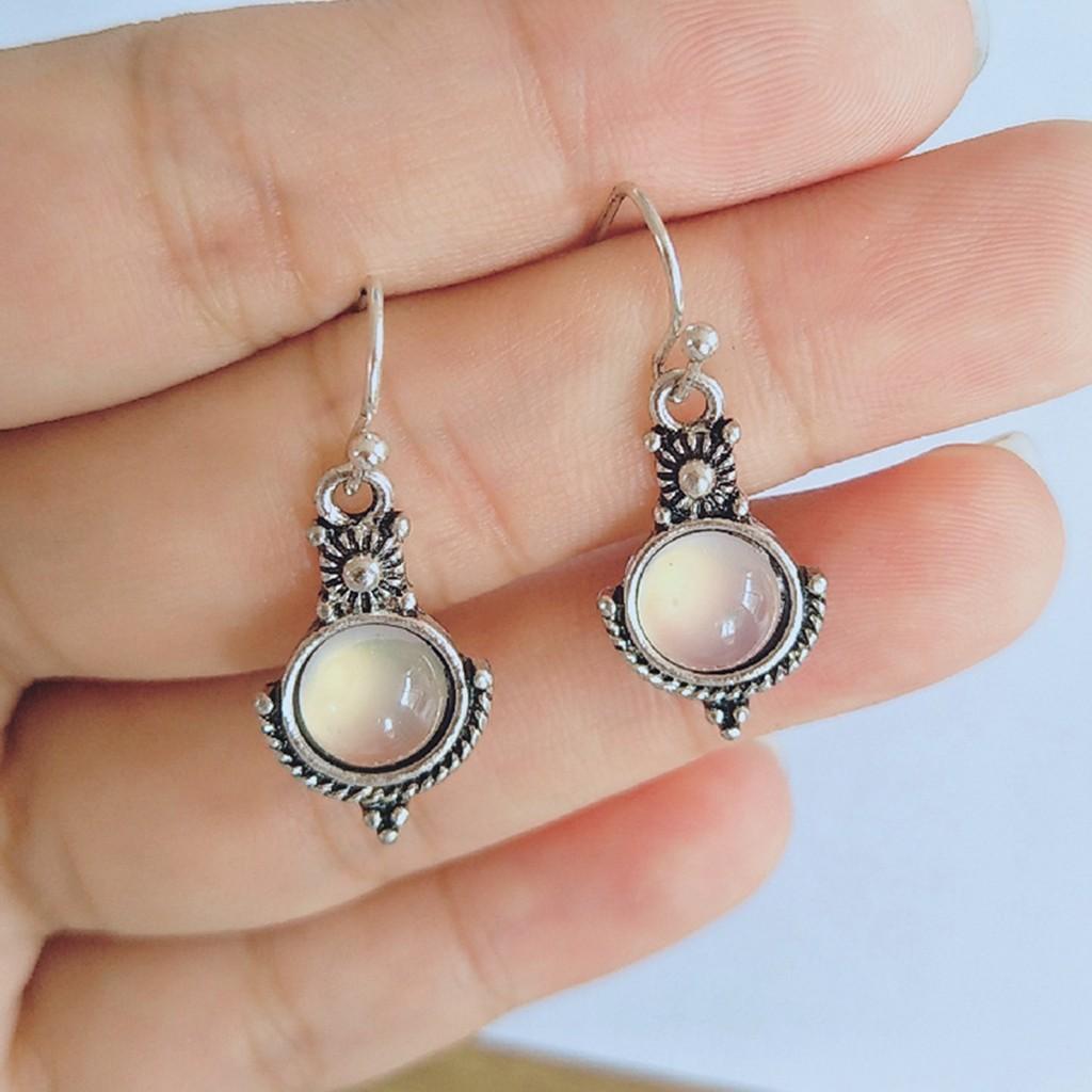 Earrings and Tremella Creative Retro Ornaments Earhook Woman