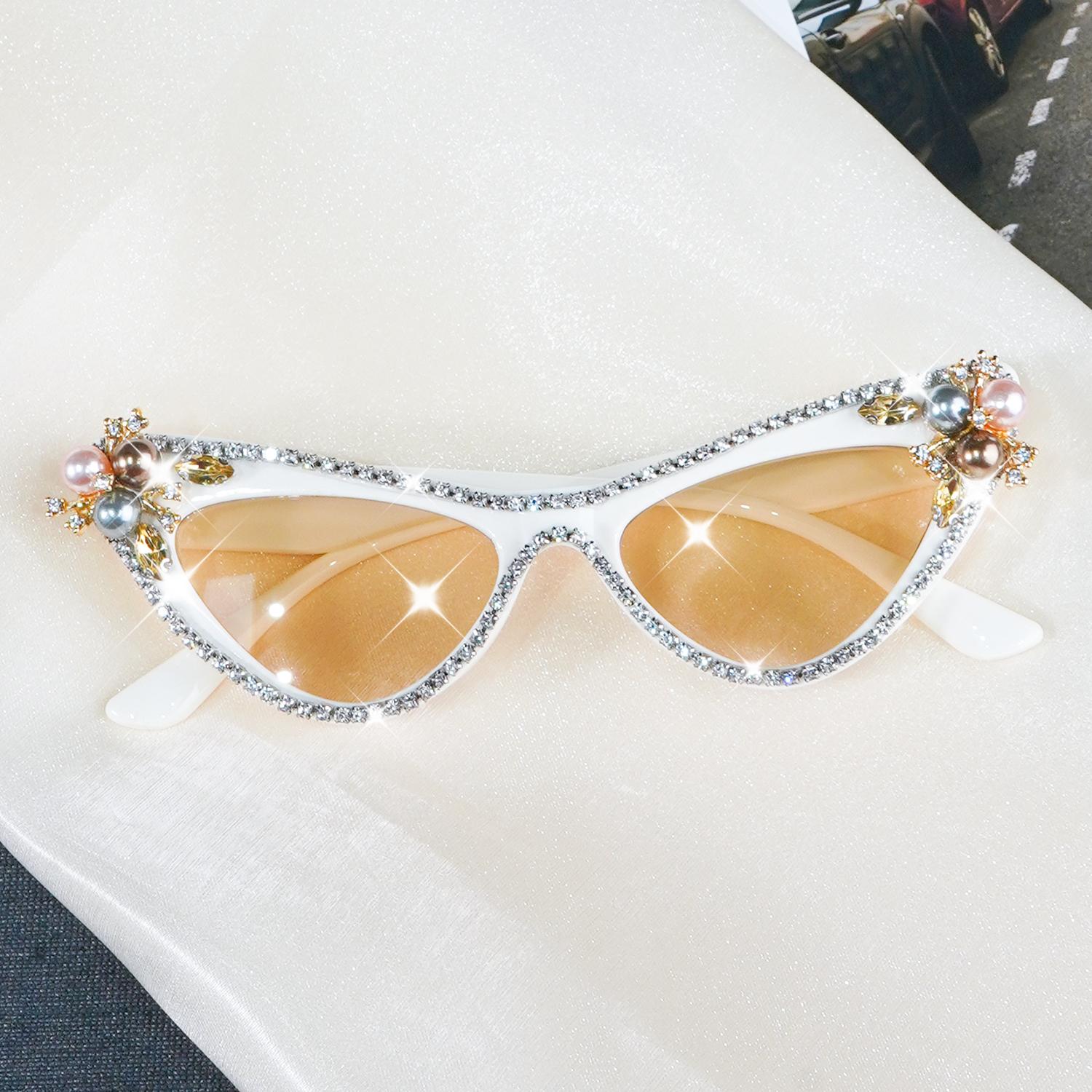 

Luxury Large Frame Cat Eye Fashion Glasses for Women Men, and Luxurious Party Glasses with Rhinestone