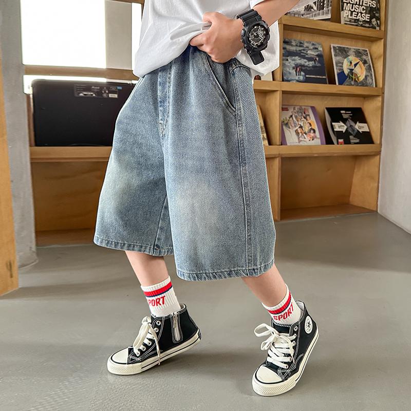 Dětské Chlapecké Korejský Styl Volný Střih Džínové Šortky s Písmeny pro Dospívající Dítě Ležérní Rovné Džínové Capris Kalhoty ke Kotníkům Věk 5-14 let