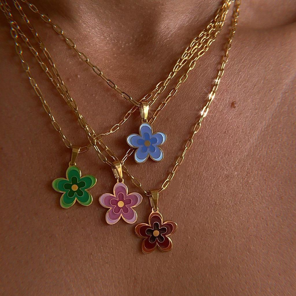 Titanium Steel Oil Drip Flower Necklace Multi-layer Collarbone Chain Color Retention Plated Women's Fashion Light Luxury Neck Jewelry