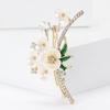 New Rhinestone Plum Bossom Pins for Women Unisex Glass Flower Brooches Event Party Backpack Decoration Clothes Accessories