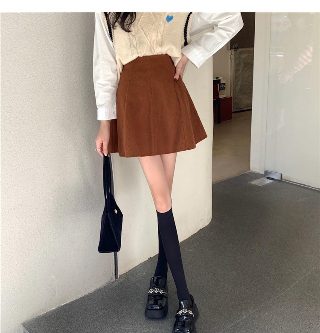 

Women s Niche Autumn Winter Latte-Coloured Corduroy Skirt Schoolgirl Style High-Waisted Slimming Casual All-match Versatile Pleated Skirt 4XL