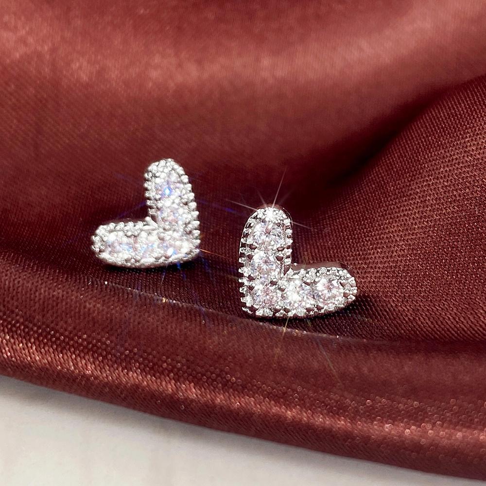 Simple Versatile Women's Cubic Zirconia Stud Earrings Silver Color High Quality Ear Accessory Daily Wear Wedding Jewelry