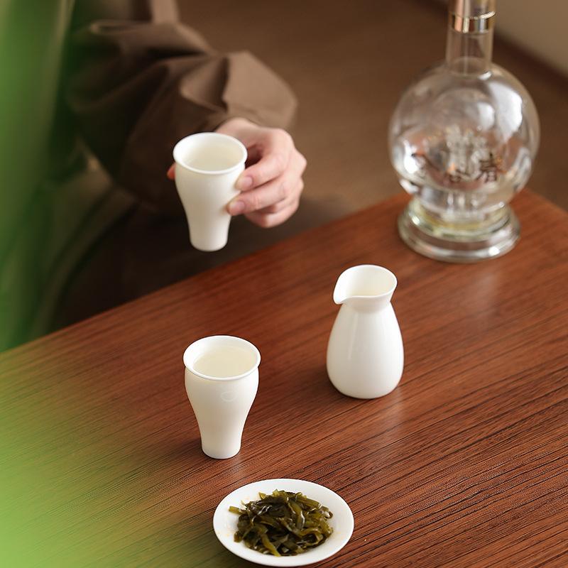 1/2pcs Japanese-style Ceramic White Wine Cup Sheep Fat Jade Household Kitchen Wine Cup Drinkware Accessories Gift Box 2025 New