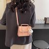 Women's temperament simple small bag 2025 spring new high-value versatile shoulder messenger bag small square bag
