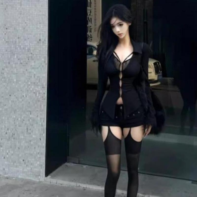 2KWEIRD Y2k Aesthetic Women Sexy Hollow Out T-shirt Vintage Lace Patchwork Streetwear Grunge Tops Harajuku Fur Slim Fit Tees Femme