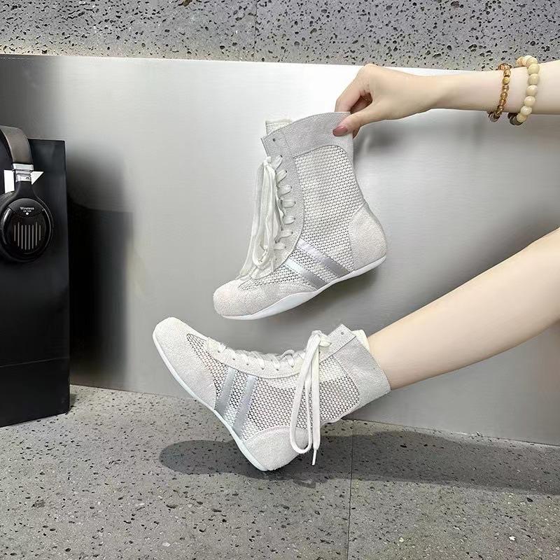 Invisible inner height-increasing sports boots women's summer new mesh breathable high-top casual short boots