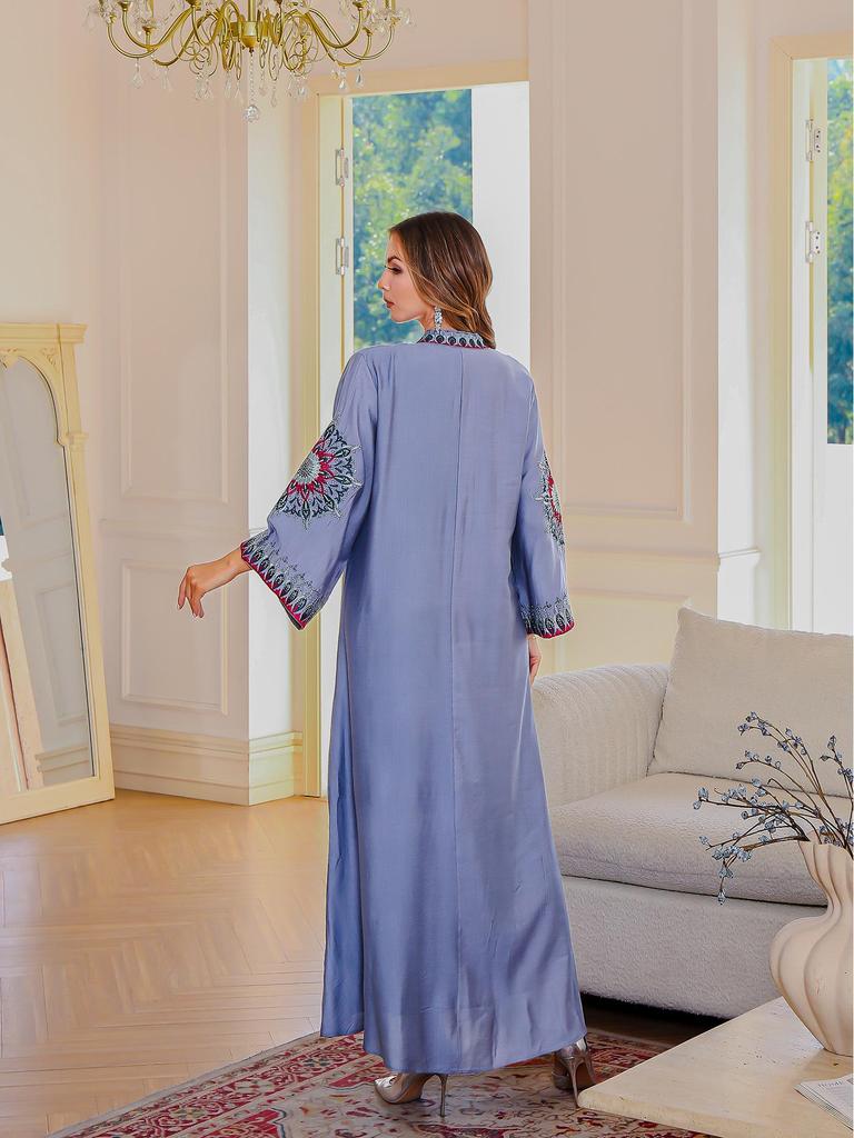 In-Stock Embroidered Abaya: Loose-Fit Women's Dress, Middle Eastern Style