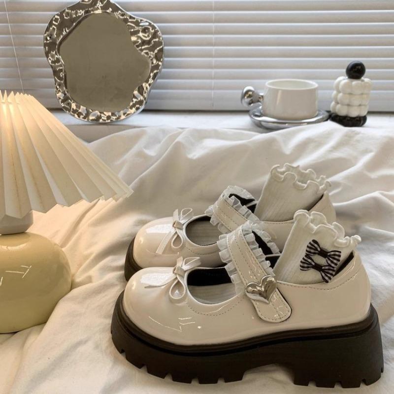 Fashion Retro Bow Platform Small Leather Shoes Women's New Autumn Round Toe Shallow Mouth Hundred Matching Skirt Mary Jane Shoes