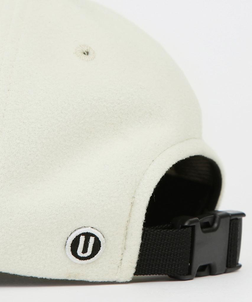 Eondeokeonteulol Winter Fleece Ball Cap U Logo / Polar Fleece / White Bear